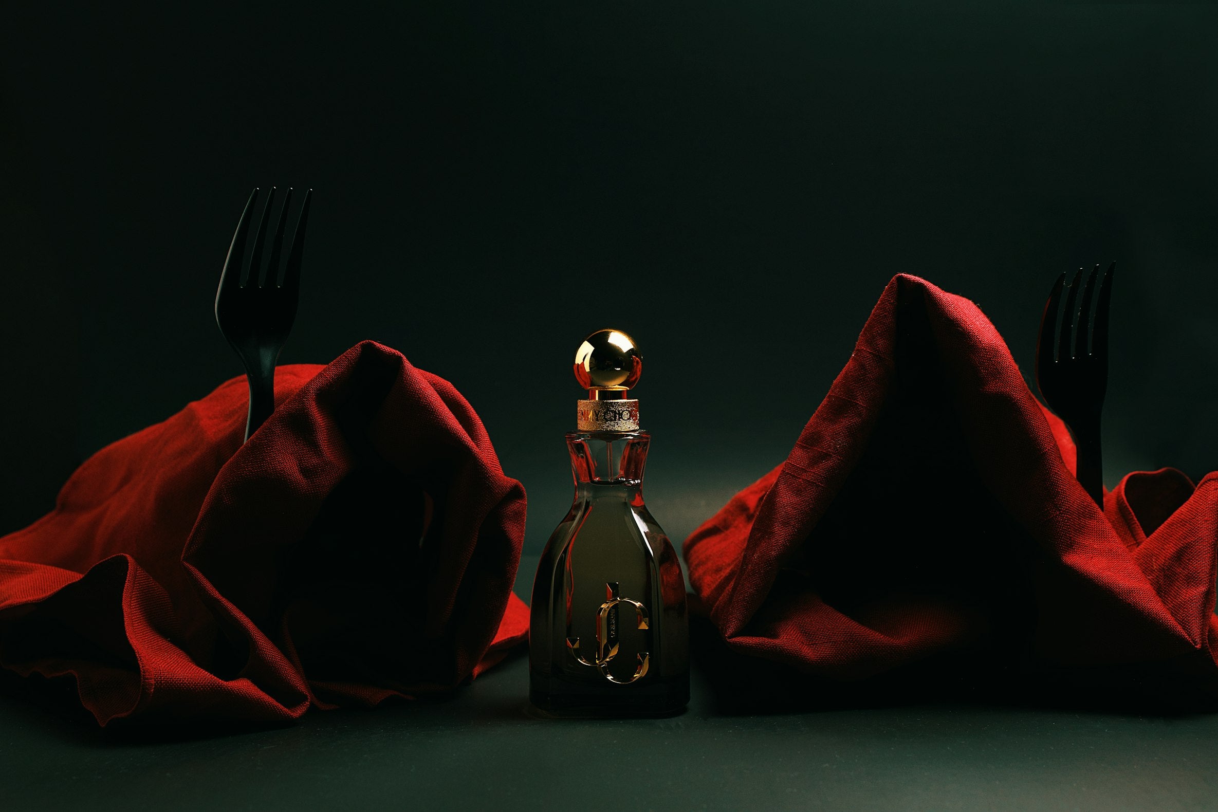 Photo 1737424065243 117191bc1345